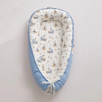 Gros plan sur Cocon pour bébé Ergonomique-_-_Selenite_-_Canard