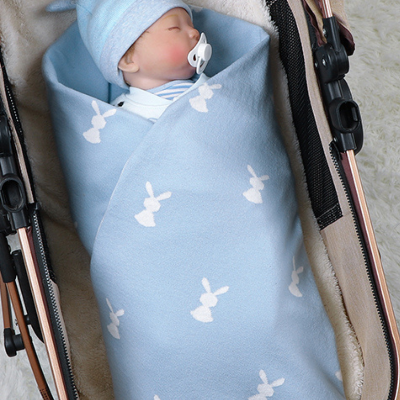 Bebe_dormant_profondement_avec_la_Couverture BEBE Lapin│Doudinou™