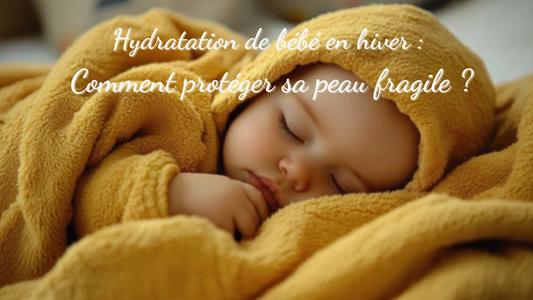 Bebe dormant au chaud dans une couverture moutarde pour illustrer l’hydratation en hiver.