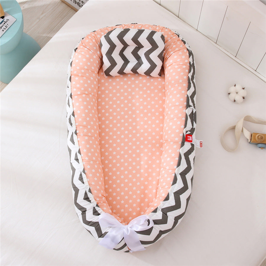 Gros plan sur le Cocon Bebe Lavable en Machine - CoconColor™-White_Star
