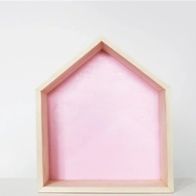 ETAGERE_Chambre_Enfant en pin_-_PetiteCabane_-_Rose sur un fond blanc