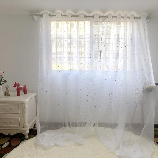 RIDEAU CHAMBRE BEBE ETOILES│Célestia™dans une chambre de bébé minimaliste