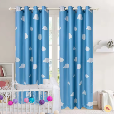 Chambre de bébé  minimaliste avec Rideau Chambre BEBE Nuage│Cielia™bleu et petit nuages blancs
