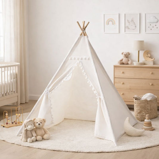 tipi enfant coton blanc dans chambre de bébé apaisante